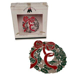 Vintage 80s Wm A Rogers Christmas Holiday Wreath Trivet Tarnish Resistant Japan